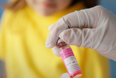 Минздрав РФ отметил достаточность запаса вакцин от полиомиелита