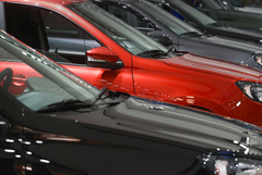 Продажи "АвтоВАЗа" в сентябре выросли в 1,8 раза в годовом исчислении