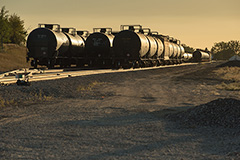 Цены на нефть снижаются после взлета накануне