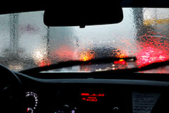 Пробки до 8 баллов ожидаются в Москве к вечеру из-за дождя