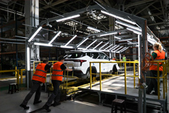 Выпуск автомобилей в РФ в сентябре вырос почти в 1,5 раза год к году