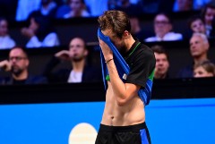 Медведев проиграл в финале теннисного турнира в Вене