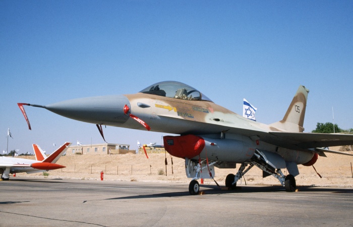 Израильские истребители нанесли удар по позициям ВС Сирии в провинции Деръа