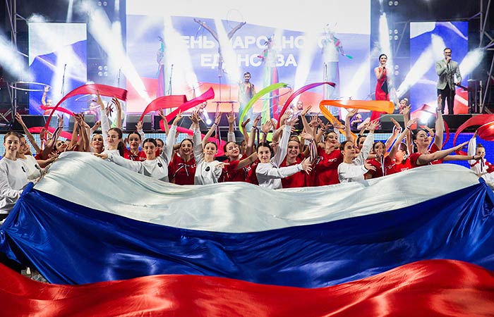 Роструд напомнил, что вторая ноябрьская рабочая неделя будет короткой