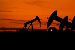 Цена нефти WTI опустилась ниже $80 за баррель впервые за два месяца