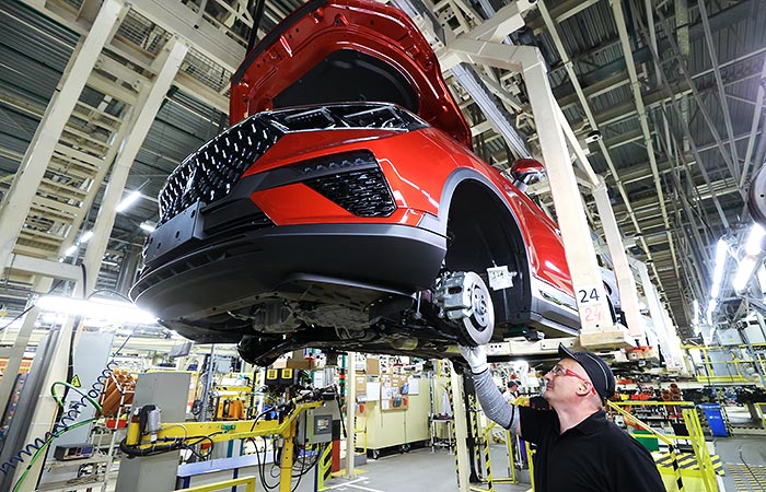 Росстат оценил в 5,5% рост цен на авто российской сборки за неделю