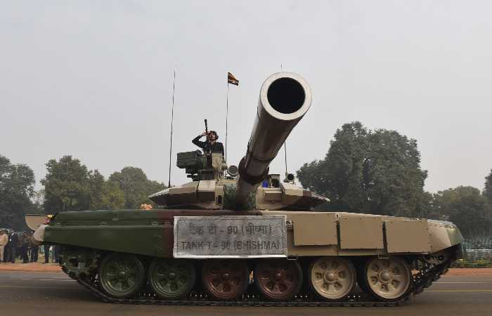 Мировой спрос на Су-35 и Т-90 вырос на фоне их применения в СВО