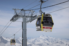 Все канатные дороги и трассы курорта "Эльбрус" закрыли из-за непогоды