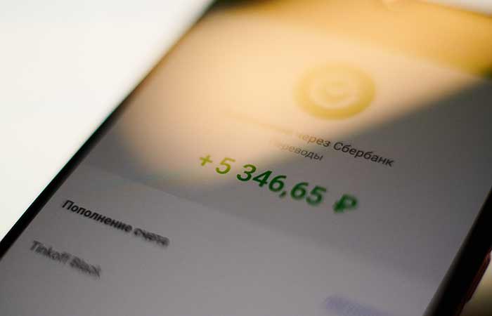 Росстат отметил рост долгов по зарплате в РФ в октябре впервые с января