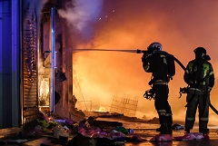 Пострадавших при пожаре на рынке в Ростове-на-Дону нет