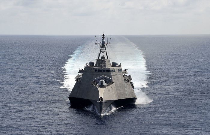В КНР заявили, что Американский военный корабль вторгся в территориальные воды Китая