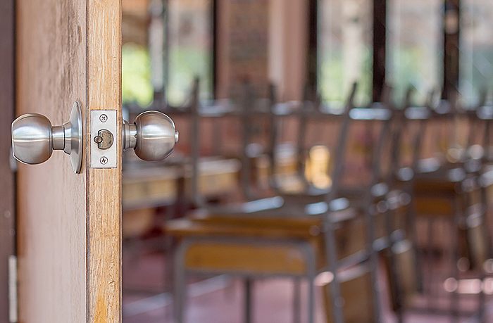 Судимым за изнасилование детей запретят приходить в образовательные учреждения