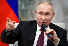 Путин призвал наращивать спутниковую группировку на глобальном уровне