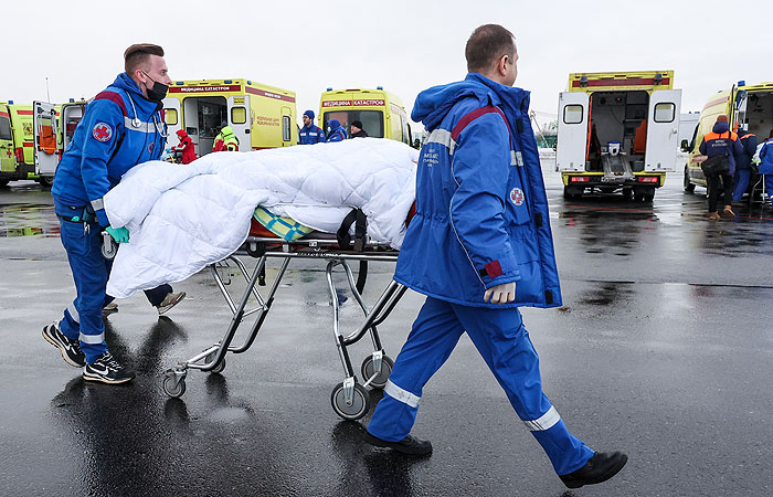 Мурашко заявил о хорошо перенесенном перелете в Москву пациентов из Белгорода