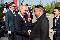 Путин встречается с Ким Чен Ыном на космодроме Восточный