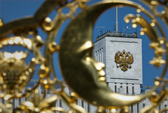 Правительство РФ ввело временное ограничение на экспорт бензина и дизтоплива