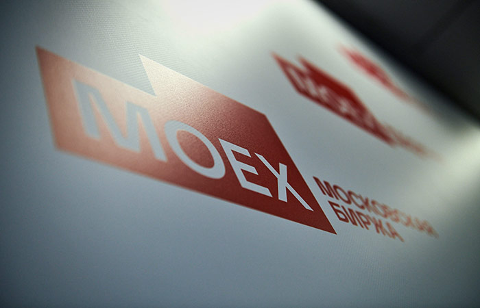 Объем торгов "Мосбиржи" в 2023 году вырос до рекордных 1,3 квадриллиона рублей