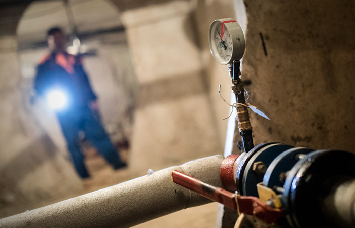 Песков подтвердил, что часть систем ЖКХ остается в ветхом состоянии