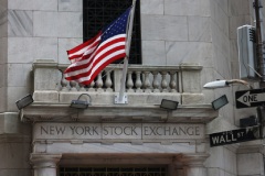 Фондовый рынок США вырос, Dow Jones и S&P 500 обновили рекорды