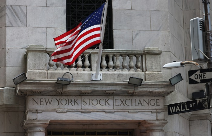 Фондовый рынок США вырос, Dow Jones и S&P 500 обновили рекорды