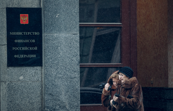 Минфин РФ в феврале вернется к покупке валюты/золота по бюджетному правилу