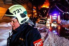 Пожар на крыше жилого дома в Москве локализован