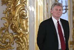 Песков предупредил, что затягивание Киевом переговоров усложняет позицию Запада