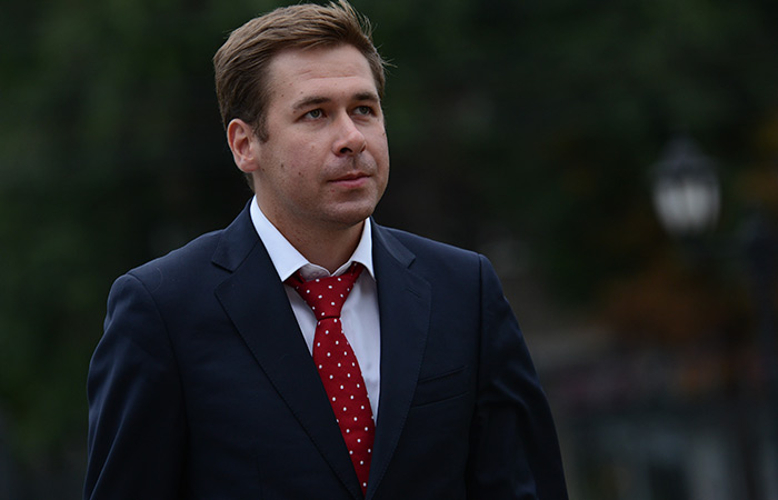 Суд в Москве заочно арестовал бывшего российского адвоката Илью Новикова