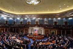 Законодатели США выдвинули альтернативный законопроект о помощи Украине и Израилю