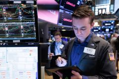 Индексы США снизились после длинных выходных, капитализация Nvidia рекордно упала