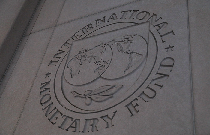 Bloomberg сообщил о скором решении МВФ выделить Украине еще $900 млн