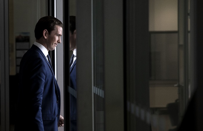 Экс-канцлер Австрии Курц получил восемь месяцев условно за дачу ложных показаний