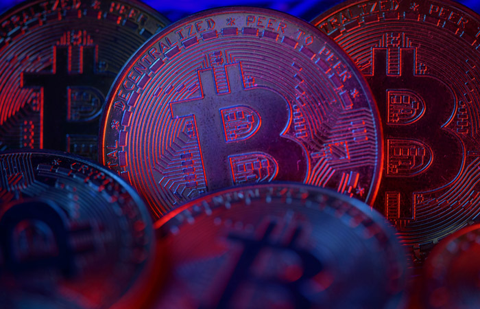 Курс биткойна обновил максимум с ноября 2021 года