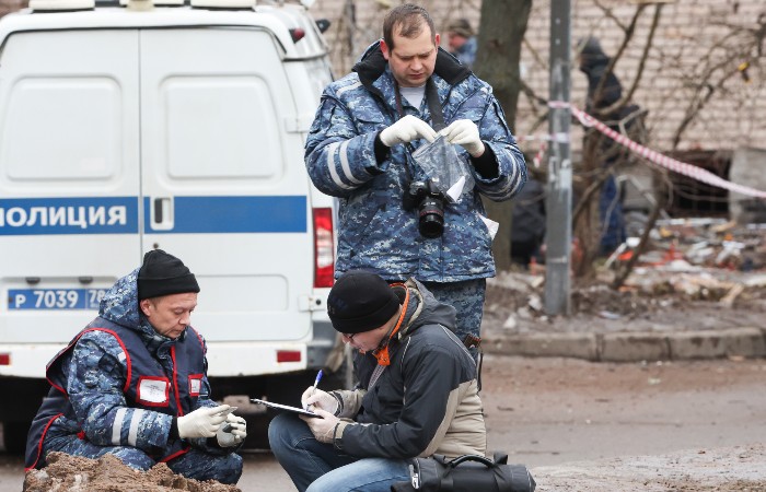 В Росгвардии назвали возможной причиной ЧП в Петербурге падение беспилотника