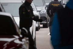 Финляндия с 16 марта начнет задерживать машины с номерами РФ