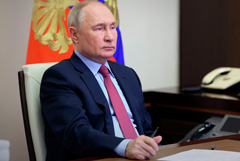 Путин потребовал особого внимания к созданию ядерной энергоустановки в космосе