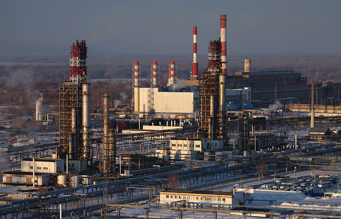 Минэнерго обсуждает с нефтяниками корректировку графика плановых ремонтов на НПЗ