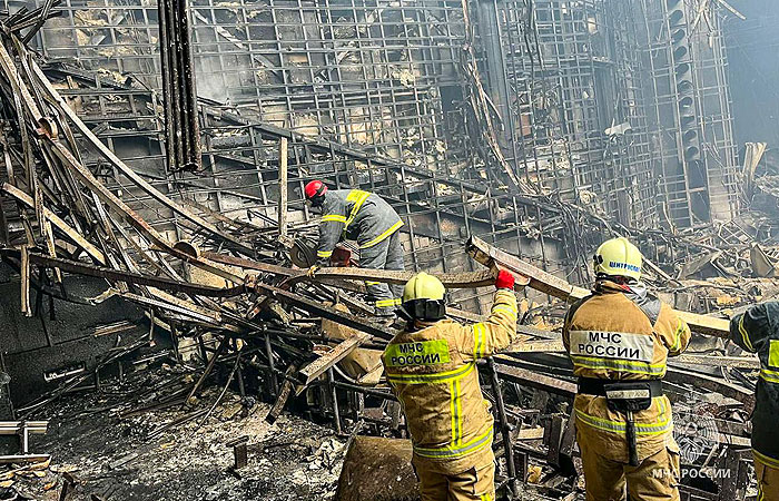 В Центроспасе сообщили о ручном разборе завалов в Crocus City Hall