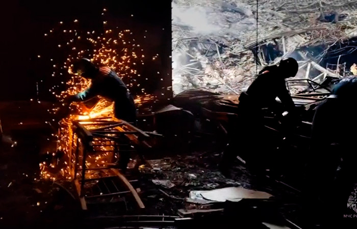 Поисковую операцию в Crocus City Hall продлили до 26 марта