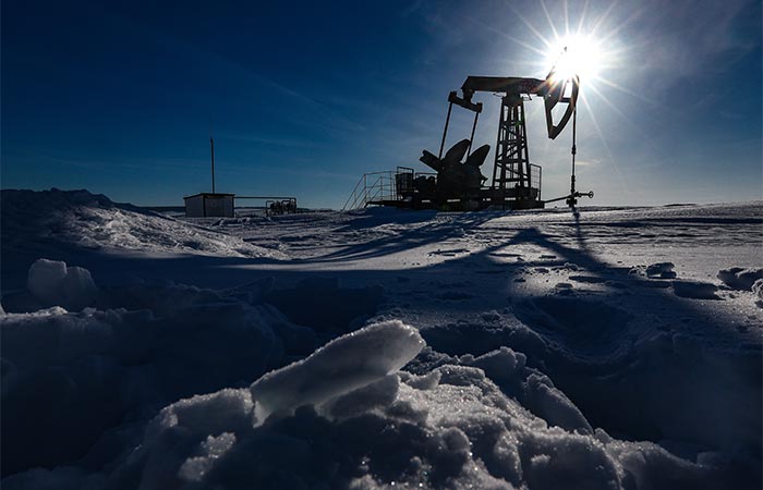 Цены на нефть снижаются на данных о запасах в США