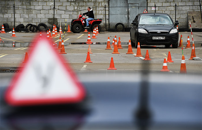 В РФ в 2023 году только 11% кандидатов сдали экзамен по вождению с первого раза