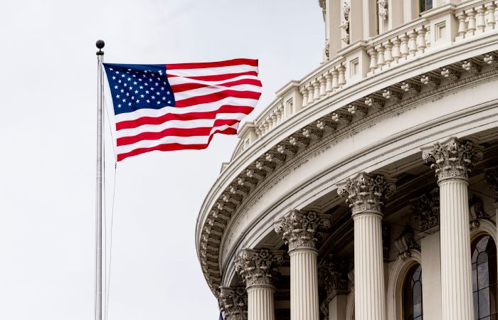 США ввели визовые ограничения против 10 сирийских чиновников