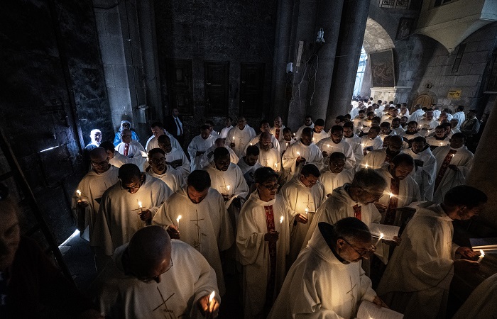 Западные христиане празднуют Пасху