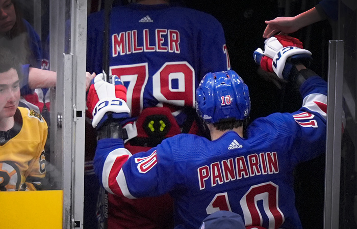 Панарин вышел на второе место в истории "Рейнджерс" по очкам за сезон