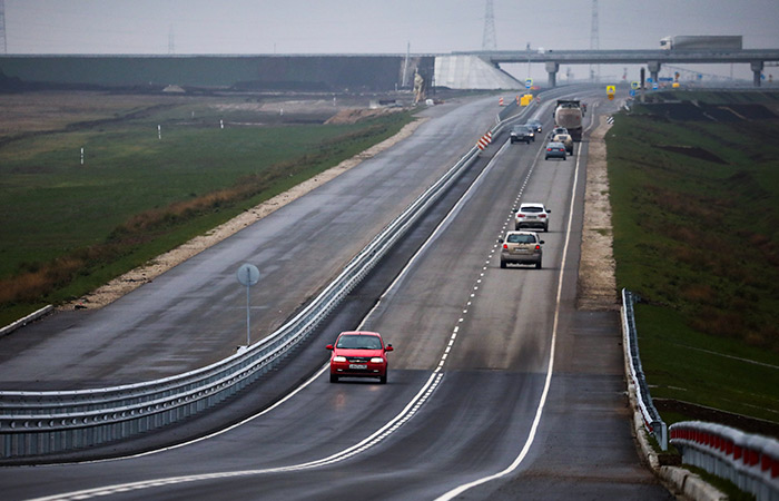 Путин поручил обеспечить бесперебойную связь на автодорогах общего пользования