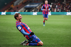 ЦСКА продлил контракт с нападающим Федором Чаловым