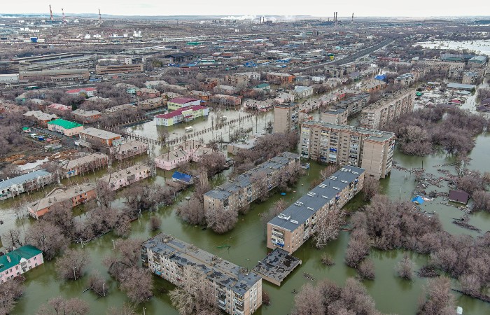 Уровень воды в Урале в Орске снижается второй день подряд