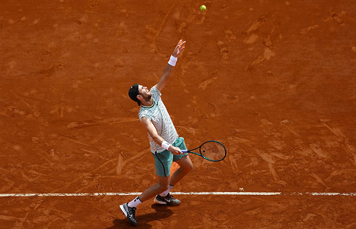 Хачанов проиграл в четвертьфинале турнира Masters в Монте-Карло