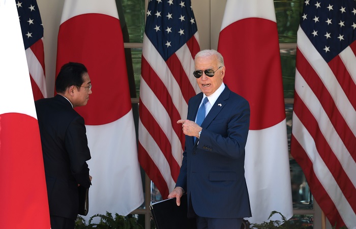 Байден подтвердил обязательства США по обороне Японии и Филиппин от КНР