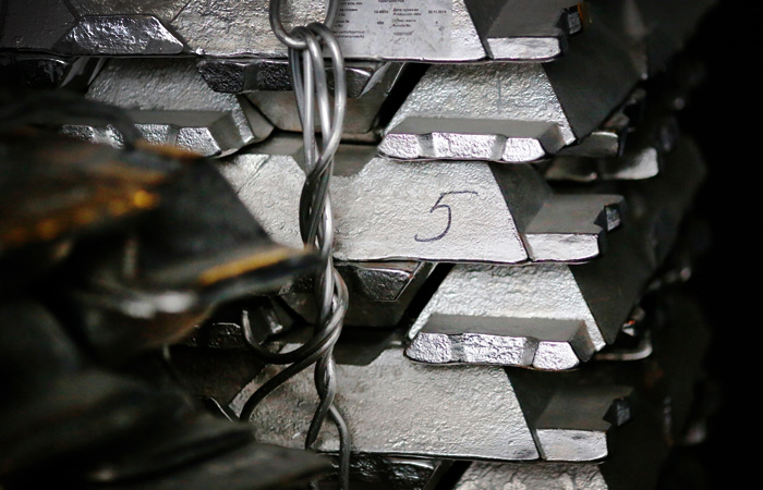 Песков заявил, что санкции на металлы из РФ ударят по интересам тех, кто их ввел